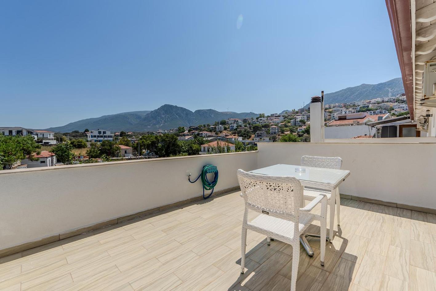 Rota Hotel Karaburun  Exterior photo