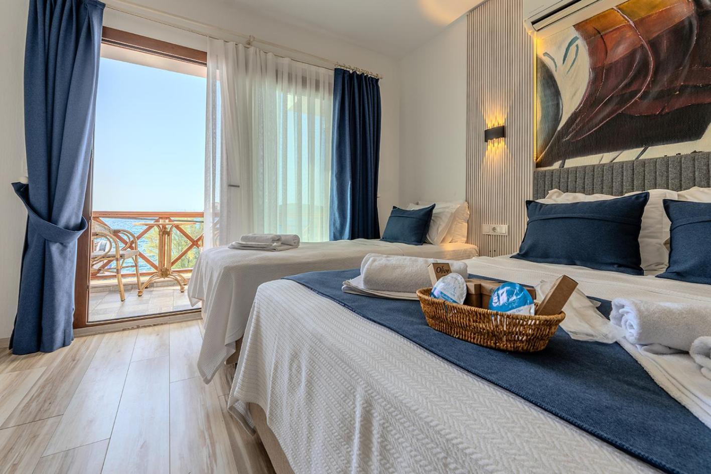 Rota Hotel Karaburun  Exterior photo